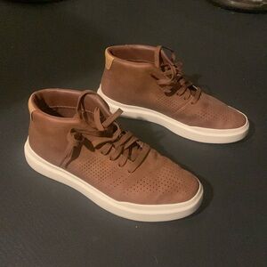 Perry Ellis Ultra Foam Sneakers